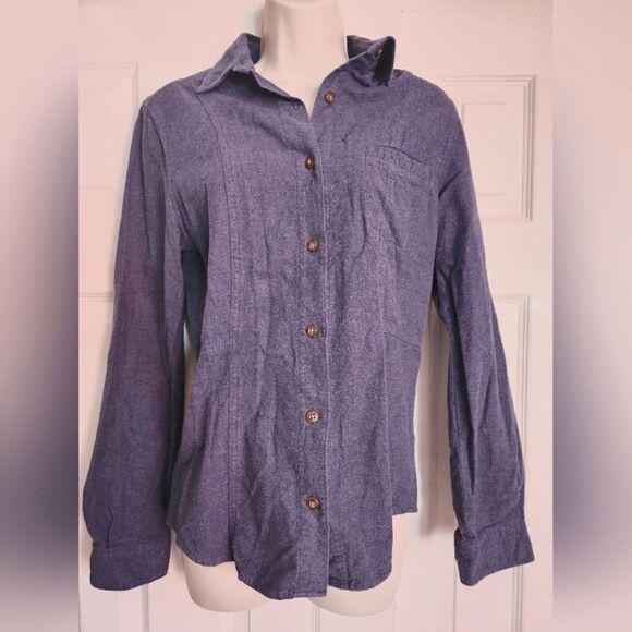 Woolrich women's button size small. - Picture 1 of 3